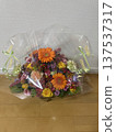 The bouquet of flowers I received as a gift 137537317