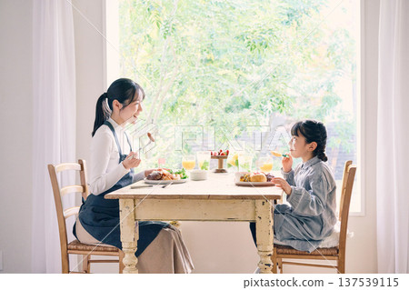 Parents who eat Parents who eat 137539115