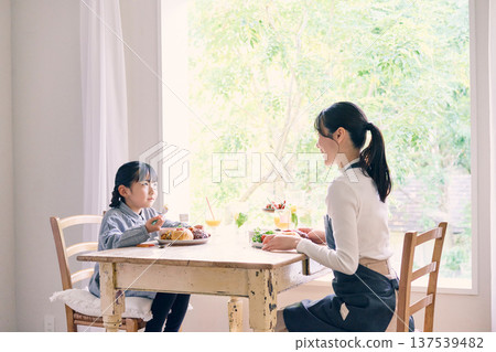 Parents who eat Parents who eat 137539482