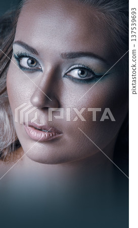 Glamour young blonde 137539693