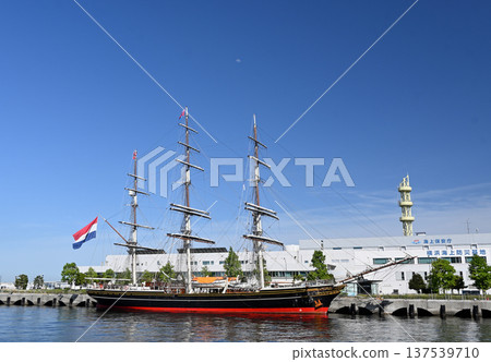 Sailing ship Stead Amsterdam Sailing ship Stead Amsterdam 137539710