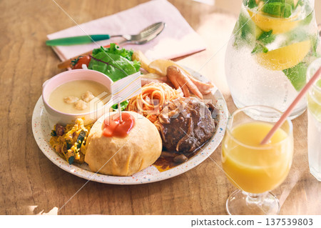 Delicious lunch 137539803