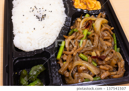 美味炒豬肉泡菜中式便當 137541507
