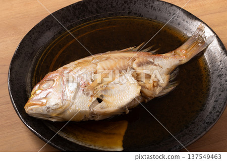 Boiled yellow daikon (renkodai) Boiled yellow daikon (renkodai) 137549463