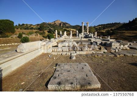 The ruins of the ancient city of Sardes, the capital of the Lydian State, are located in the town of Sart in Salihli district today. 137550768