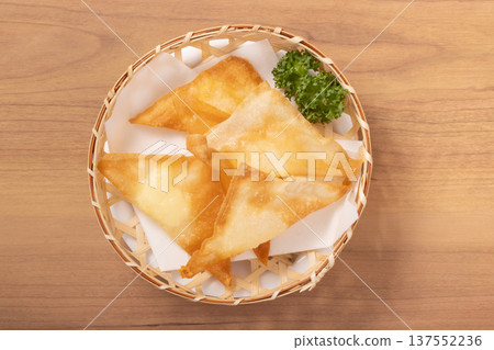 Deep-fried cheese wrapped in gyoza skin 137552236