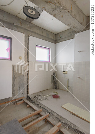 Apartment room under renovation 137553223