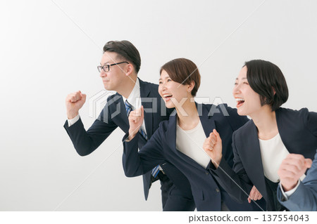 Businessmen running Businessmen running 137554043