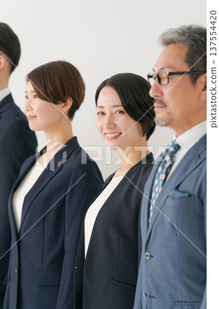 Business people on the same level Business people on the same level 137554420