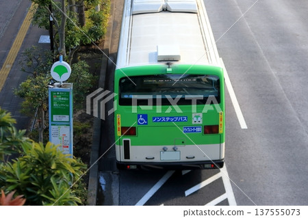 Image of bus routes and bus stops 137555073