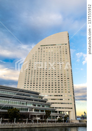 View of the Minato Mirai area in Yokohama 137555952