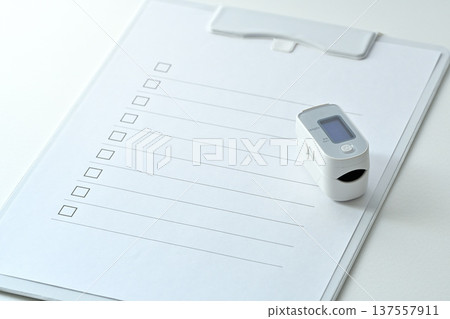 Oxygen saturation measurement (pulse oximeter) Oxygen saturation measurement (pulse oximeter) 137557911