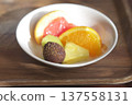 A plate of lychees and other fruits 137558131
