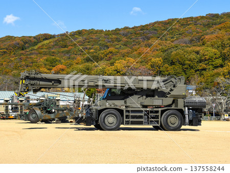 The Ground Self-Defense Force's truck crane on display 137558244