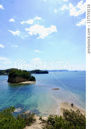 這是香川縣小豆島的旅遊景點「天使之路」的景色。 這是香川縣小豆島的旅遊景點「天使之路」的景色。 137559216