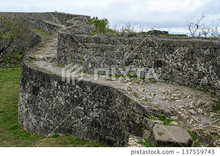 中城遺址:琉球王國的一座古老城堡 中城遺址:琉球王國的一座古老城堡 137559743