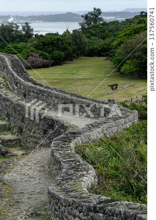 中城遺址:琉球王國的一座古老城堡 中城遺址:琉球王國的一座古老城堡 137560741