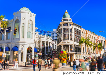 Rodeo Drive, a luxury shopping street in Beverly Hills, Los Angeles 137563545