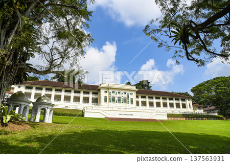 Building view of the Fort Canning Arts Centre atop the hill at Fort Canning Park, Singapore, originally constructed as British army barracks in 1926. Building view of the Fort Canning Arts Centre atop the hill at Fort Canning Park, Singapore, originally constructed as British army barracks in 1926. 137563931