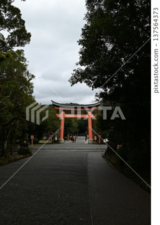 宇佐神社,位於大分縣宇佐市,是一處神聖的場所 宇佐神社,位於大分縣宇佐市,是一處神聖的場所 137564373