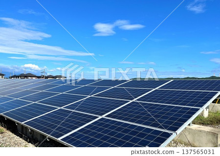 Solar panels under the blue sky Renewable energy Solar panels under the blue sky Renewable energy 137565031