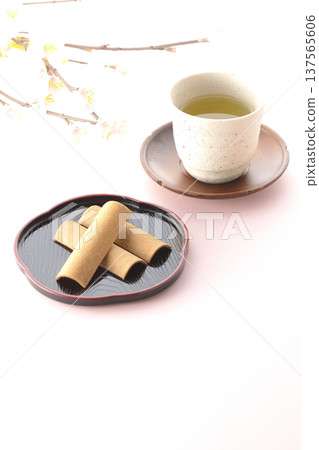 Yatsuda bridge and tea Yatsuda bridge and tea 137565606