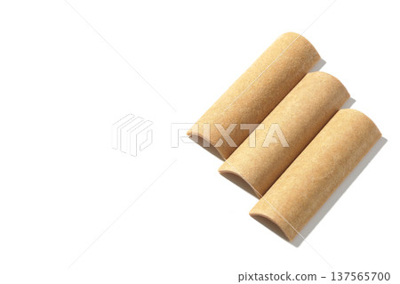 以白色背景拍攝八橋 137565700