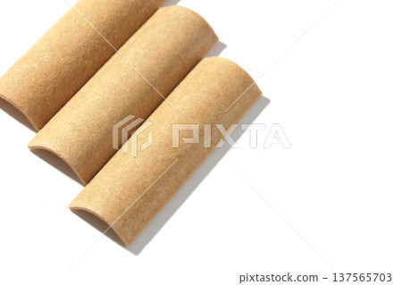 Photographing Yatsuhashi against a white background 137565703