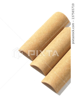 以白色背景拍攝八橋 137565710