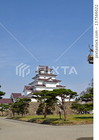 Aizuwakamatsu City, Fukushima Prefecture, Tsuruga Castle Tower, April 2011, immediately after the red roof tiles were renovated 137566022