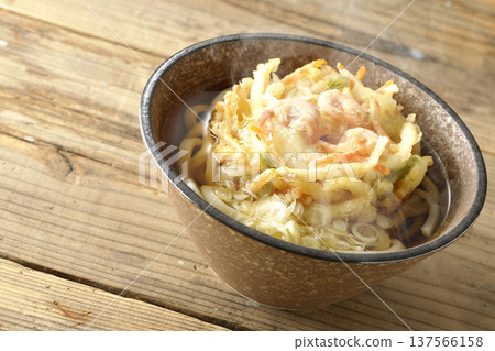 Hot shrimp and vegetable tempura udon Hot shrimp and vegetable tempura udon 137566158