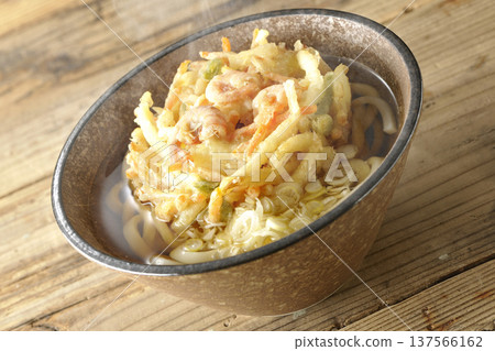 熱蝦仁蔬菜天婦羅烏龍麵 137566162