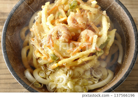 熱蝦仁蔬菜天婦羅烏龍麵 137566196