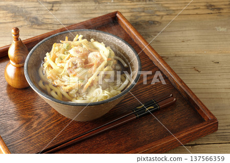 熱蝦仁蔬菜天婦羅烏龍麵 137566359