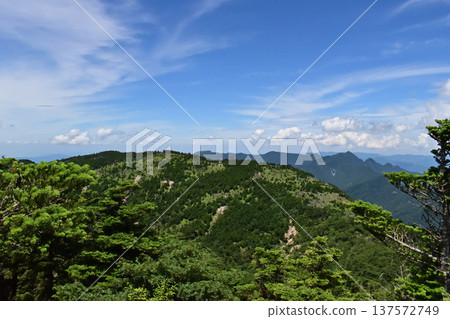 Mount Misen seen from Mount Hakkyo, one of Japan's 100 famous mountains, Nara Prefecture Mount Misen seen from Mount Hakkyo, one of Japan's 100 famous mountains, Nara Prefecture 137572749