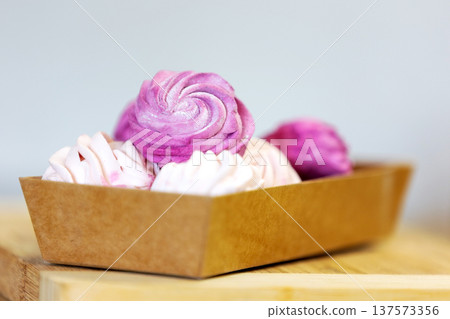 Assorted blackcurrant and apple marshmallows 137573356
