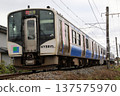 JR East HB-E210 series hybrid diesel railcar 137575970