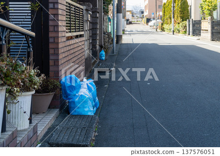 Garbage collection day: general burnable garbage Garbage collection day: general burnable garbage 137576051