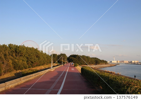 葛西臨海公園荒川跑步道 葛西臨海公園荒川跑步道 137576149