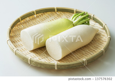 Daikon Daikon Daikon Daikon 137576302