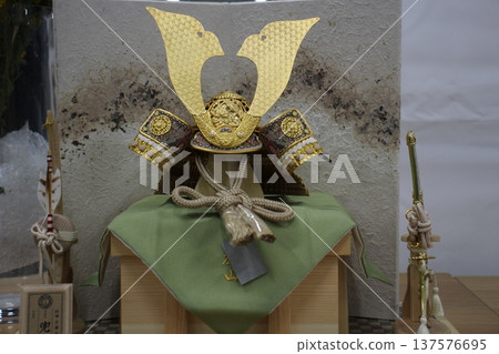 May doll helmet decoration 137576695