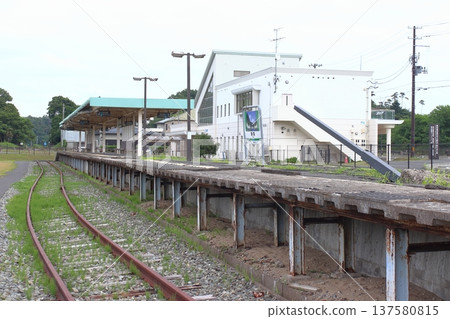 At the former Nobiru Station on the Senseki Line, which was damaged by the tsunami (Higashimatsushima City, Miyagi Prefecture) 137580815