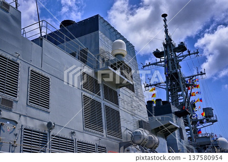 【神奈川】橫須賀宙斯盾驅逐艦亮相海上自衛隊開放日 137580954