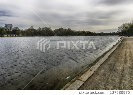 The Serpentine, recreational lake in Hyde Park, London, England, UK The Serpentine, recreational lake in Hyde Park, London, England, UK 137580970