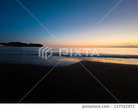 Shonan sea at sunset Shonan sea at sunset 137582951