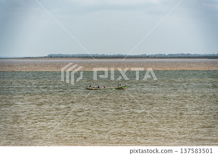 The meeting of the waters of th The meeting of the waters of th 137583501