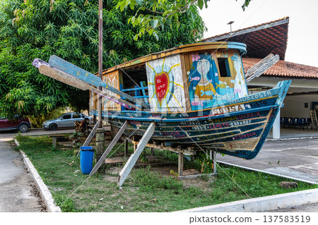 Alter do Chao, Brazil - Dec 21, 2025: Little Streets leading to the beach in Alter do Chao, Brazil. 137583519