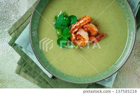 pea cream soup, with shrimp, green soup, homemade, top view, no people, 137585219