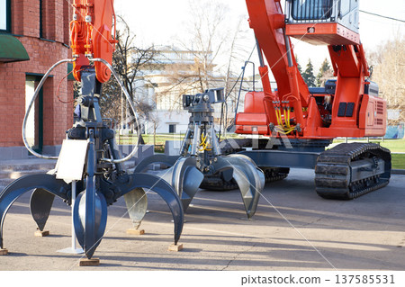 Crawler diesel handler Crawler diesel handler 137585531