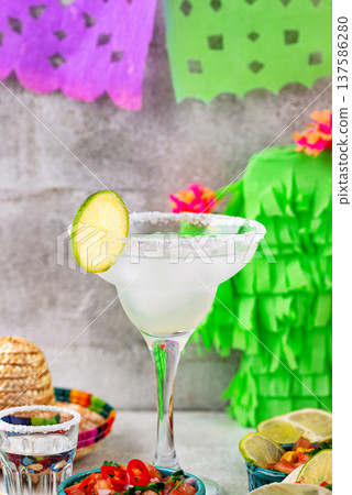 Cinco de Mayo concept with traditional Mexican food 137586280